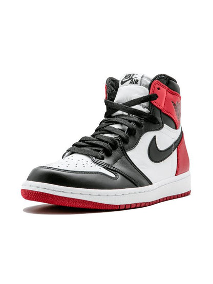 Jordon 1 Black toe